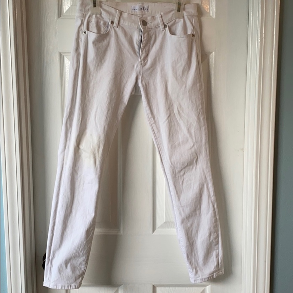 White skinny ankle jeans